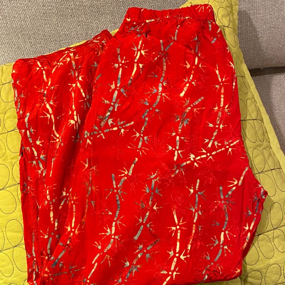 Stylish Red Bamboo Print Women’s Size Medium Pants by LOST RIVER ClOTHING Co.